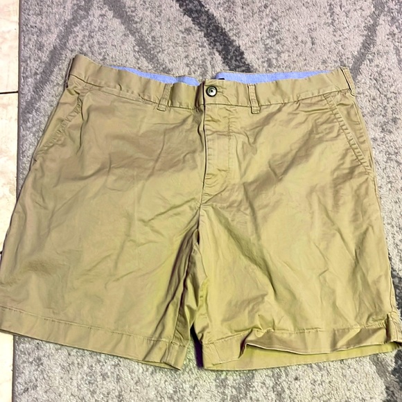 Tommy Hilfiger Khaki Shorts - Picture 1 of 1